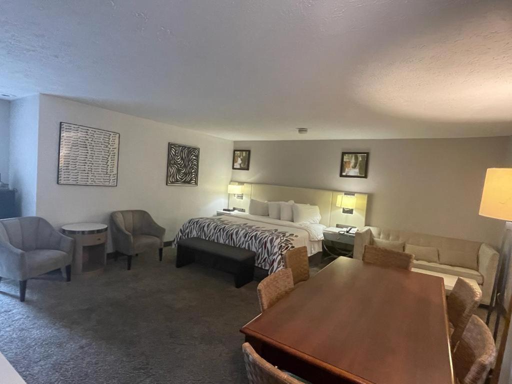 Garnet Waterfront Hotel Indianapolis Ngoại thất bức ảnh