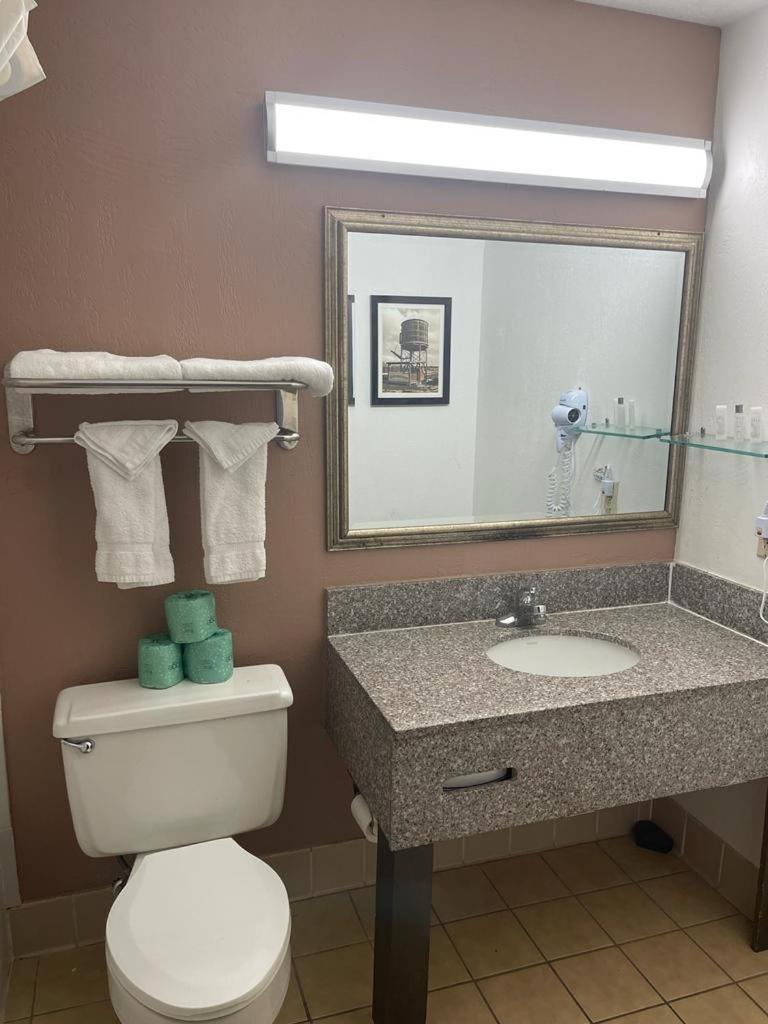 Garnet Waterfront Hotel Indianapolis Ngoại thất bức ảnh