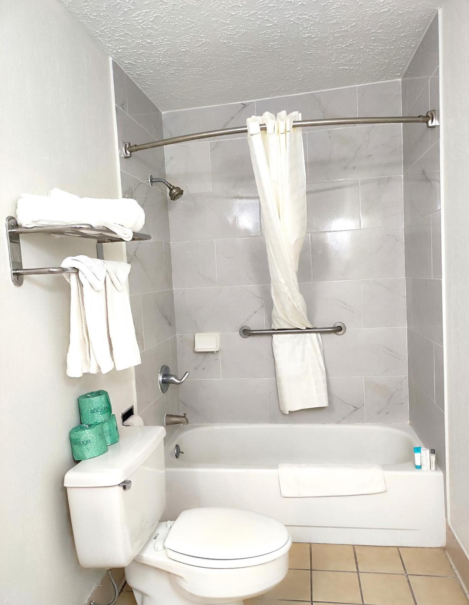 Garnet Waterfront Hotel Indianapolis Ngoại thất bức ảnh
